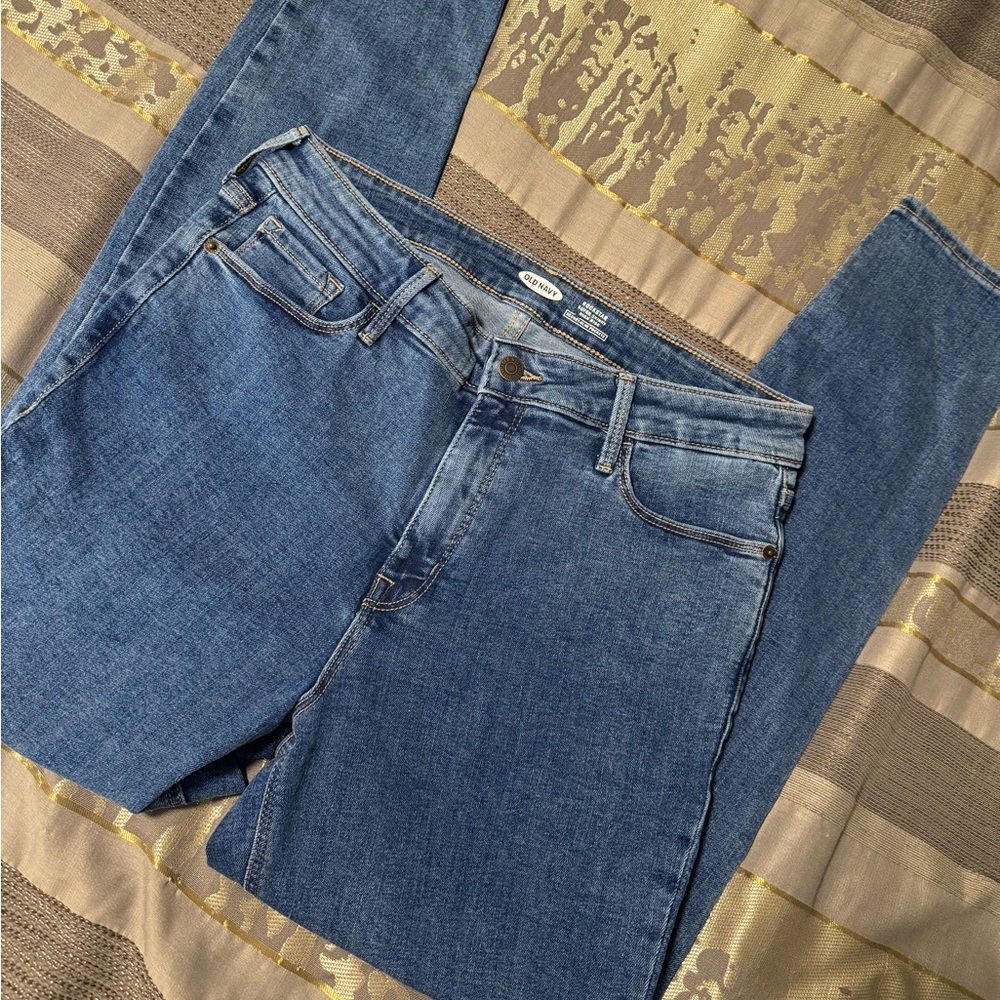 Old nave jeans